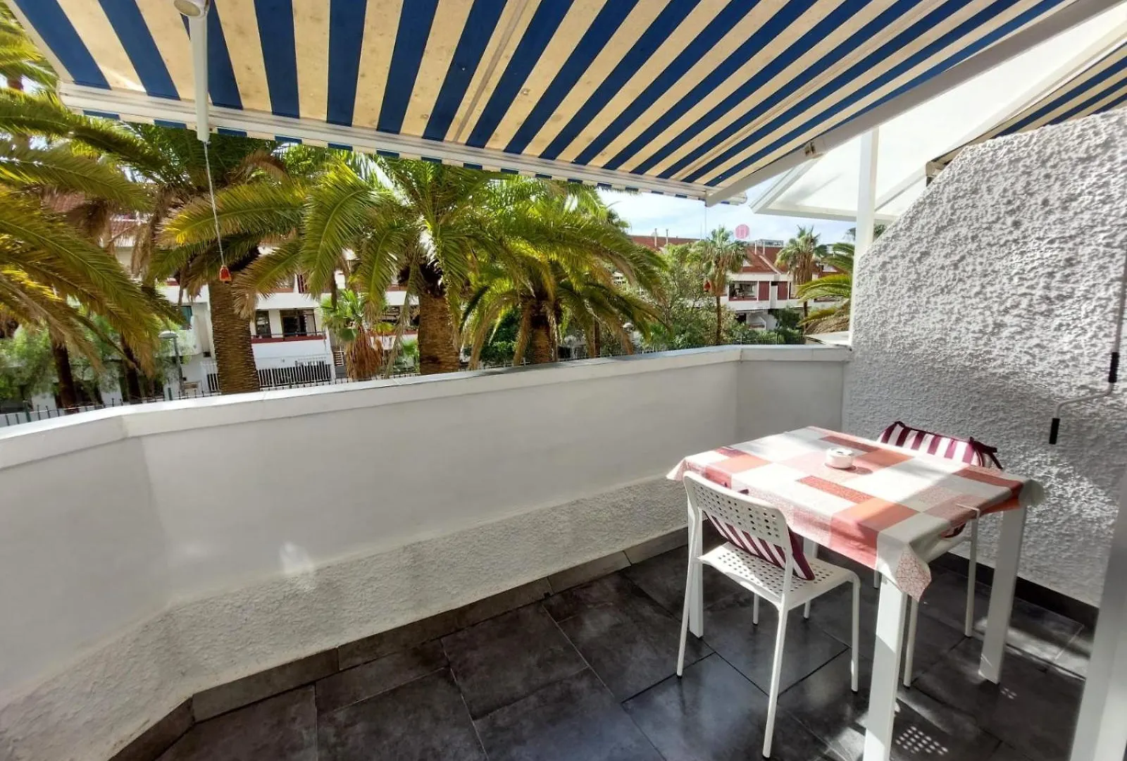 Apartamento Playa Honda Arona